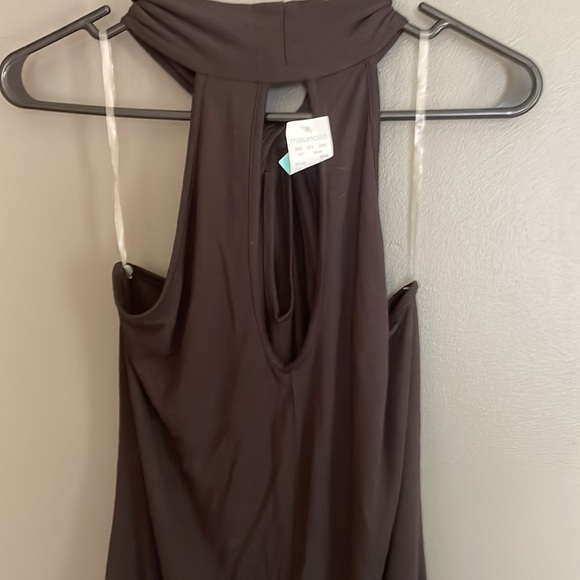 Sz M halter like tank NWT. - Picture 3 of 3